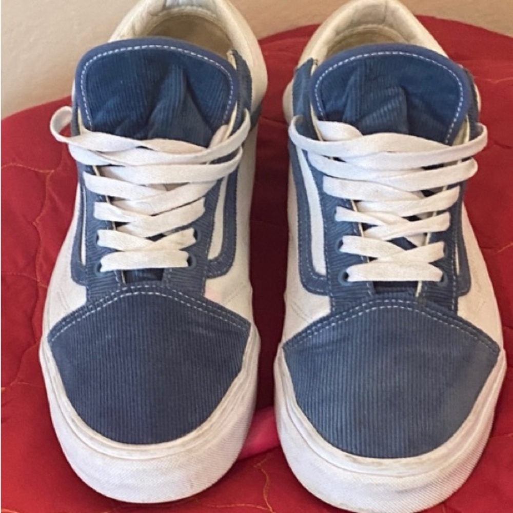 Vans “ true white “ ol Skool size 13 corduroy and canvas material